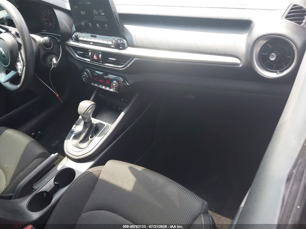 2019 KIA FORTE LXS