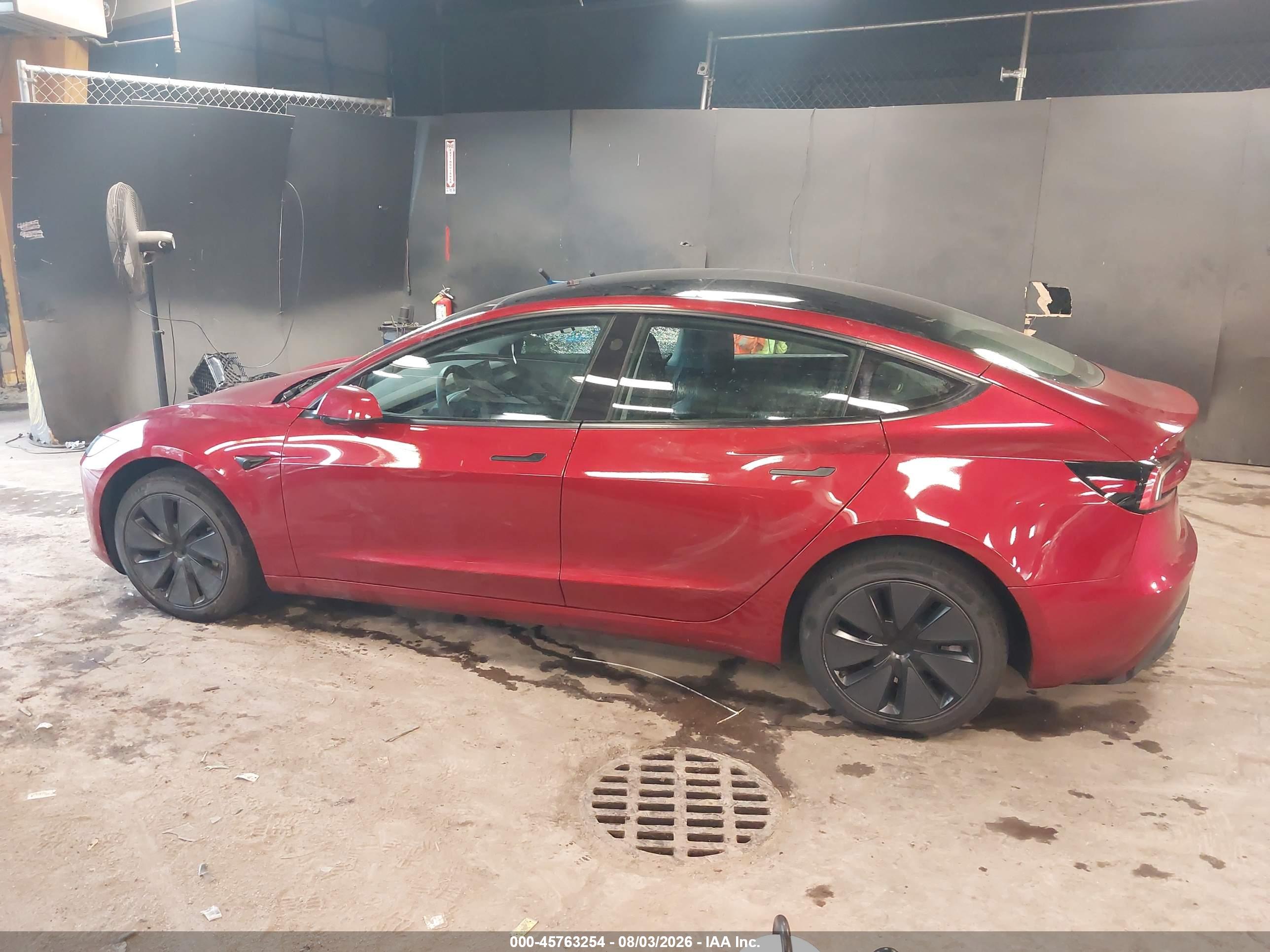 2026 TESLA MODEL 3