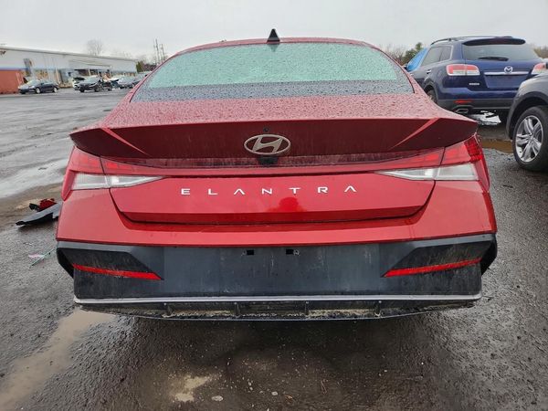 2024 HYUNDAI ELANTRA