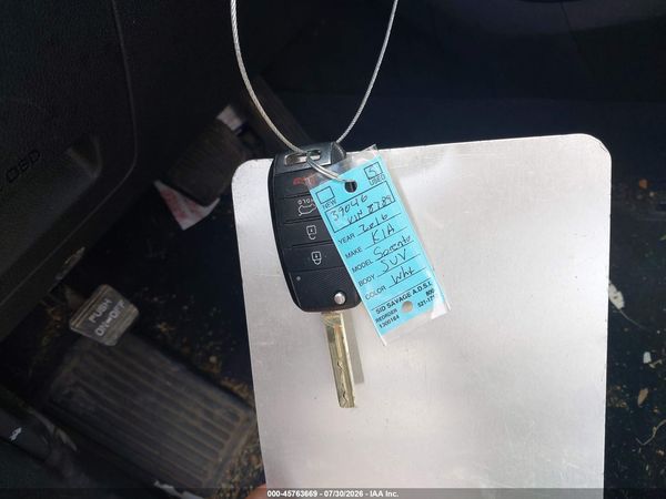 2016 KIA SORENTO 2.4L LX