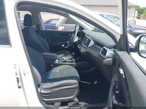 2016 KIA SORENTO 2.4L LX