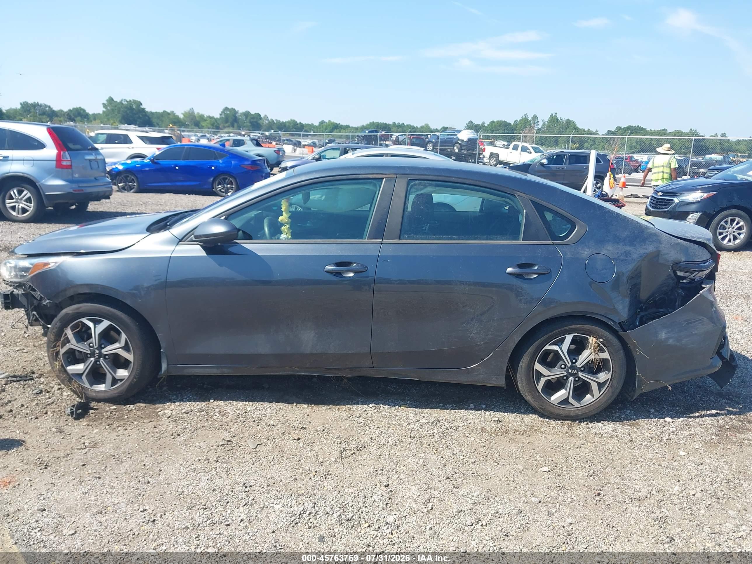 2019 KIA FORTE LXS