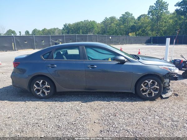 2019 KIA FORTE LXS