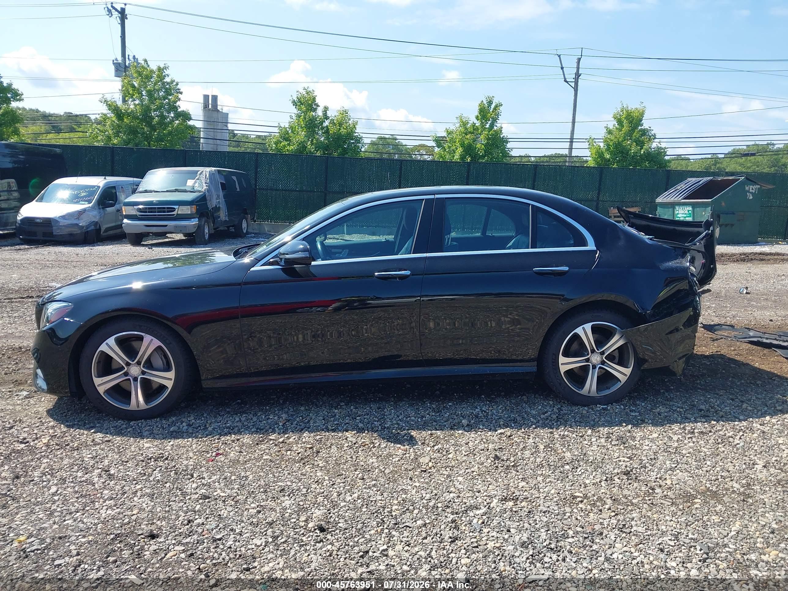 2017 MERCEDES-BENZ E 300 4MATIC