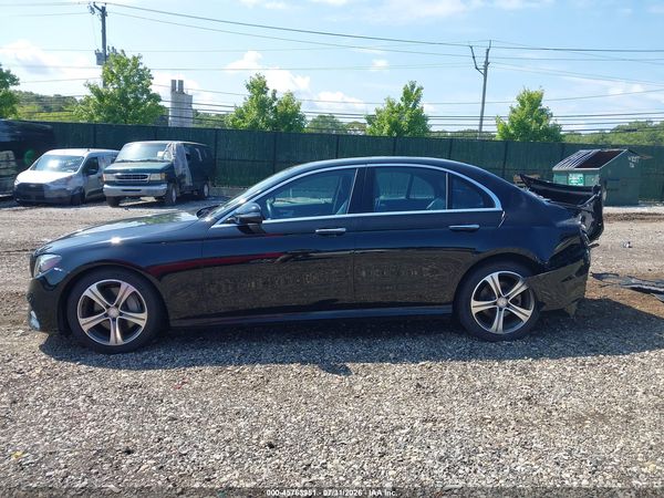 2017 MERCEDES-BENZ E 300 4MATIC