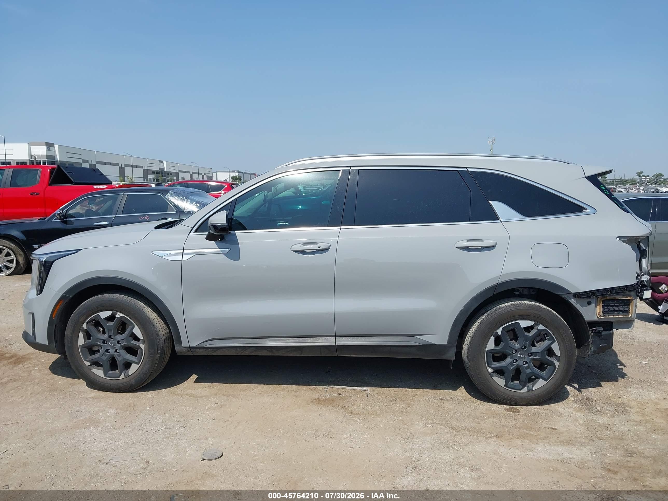 2025 KIA SORENTO S
