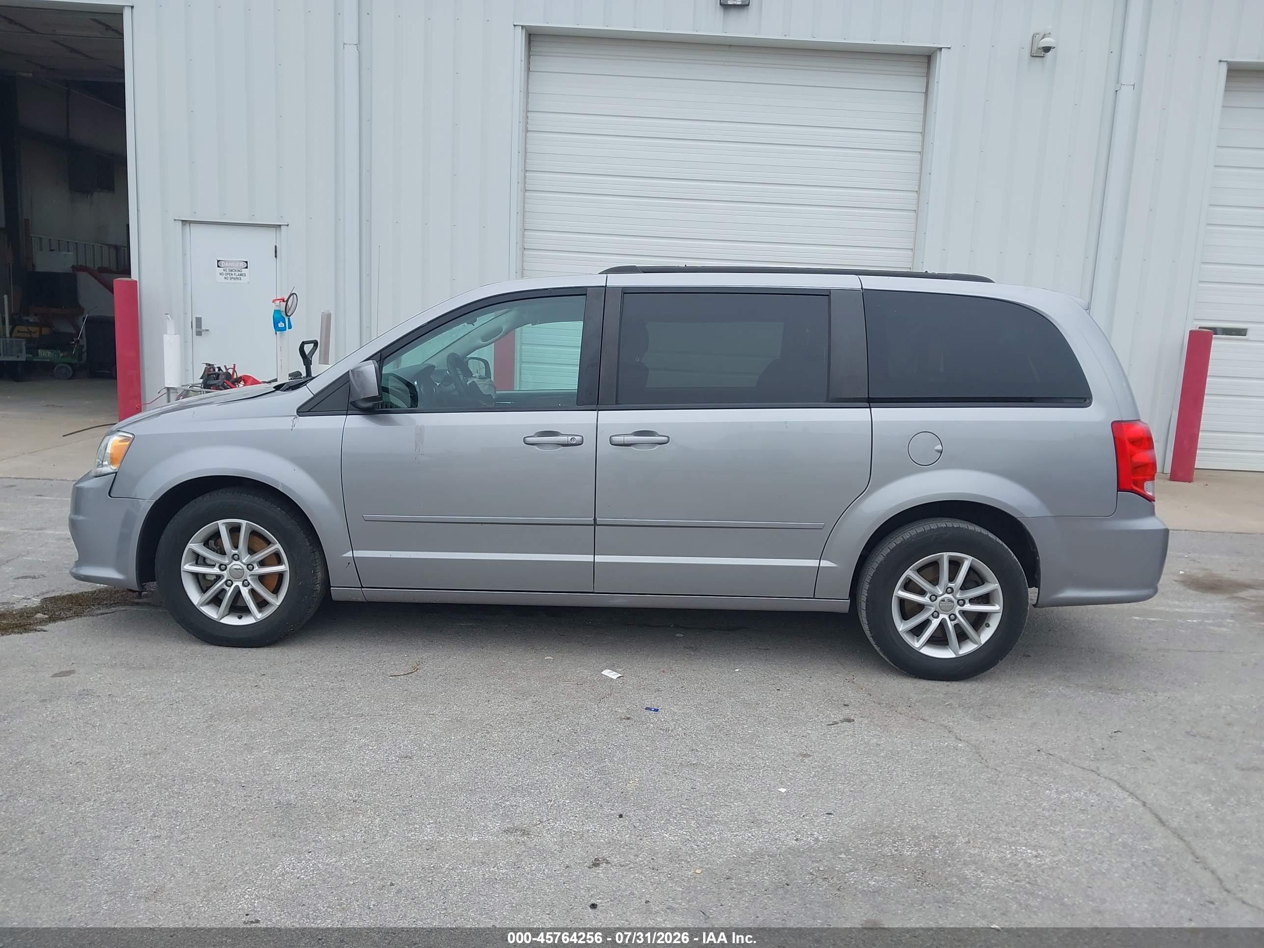 2016 DODGE GRAND CARAVAN SXT