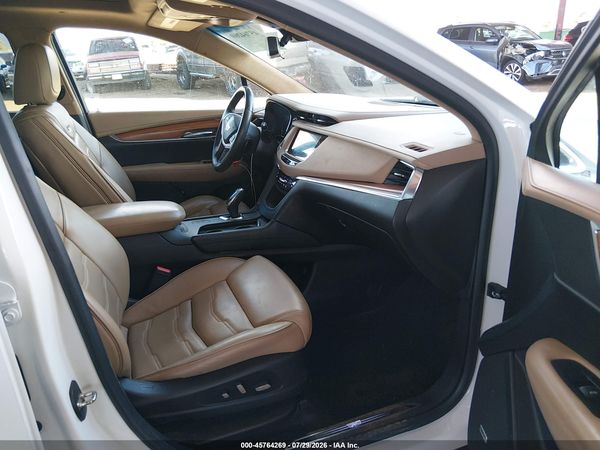 2017 CADILLAC XT5 PLATINUM