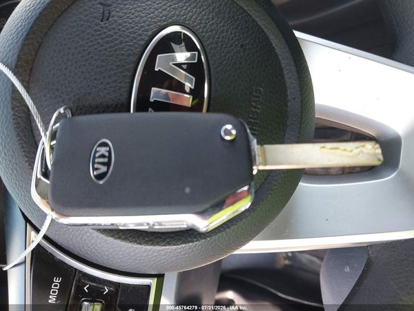 2021 KIA SELTOS LX