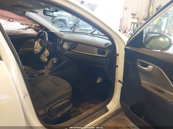 2019 KIA NIRO LX
