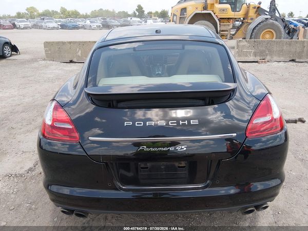 2011 PORSCHE PANAMERA 4S