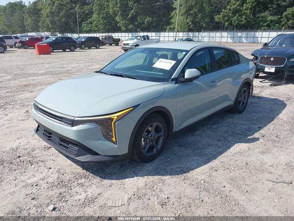 2026 KIA K4 LXS