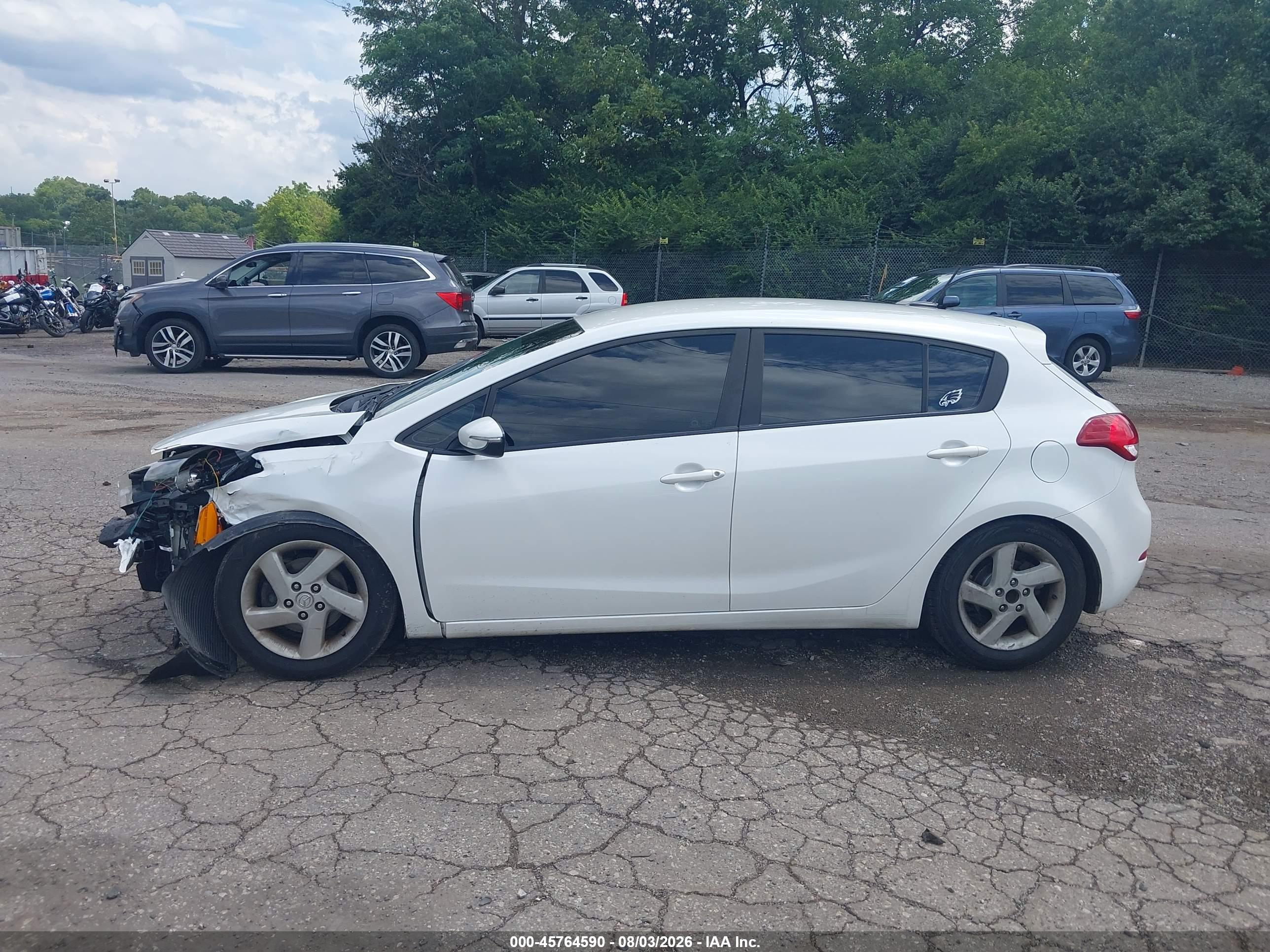 2016 KIA FORTE LX