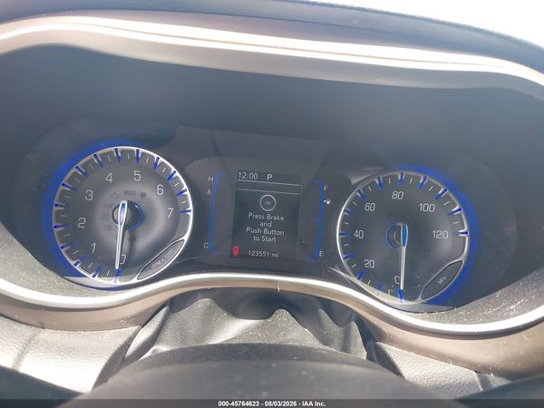 2018 CHRYSLER PACIFICA L — I7