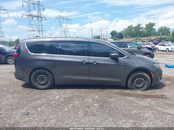 2018 CHRYSLER PACIFICA L — I116