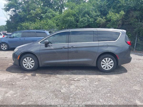 2018 CHRYSLER PACIFICA L — I117