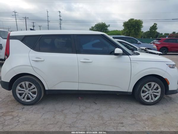 2022 KIA SOUL LX