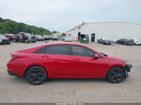 2022 HYUNDAI ELANTRA SEL