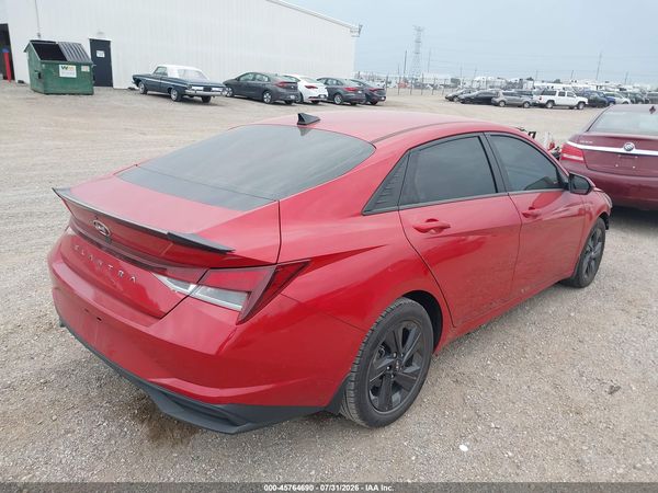 2022 HYUNDAI ELANTRA SEL