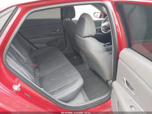 2022 HYUNDAI ELANTRA SEL