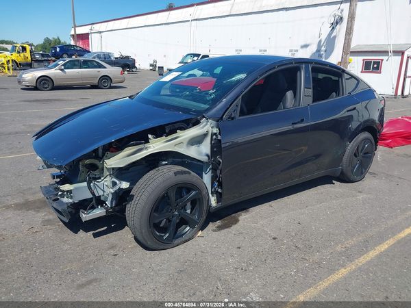 2026 TESLA MODEL Y