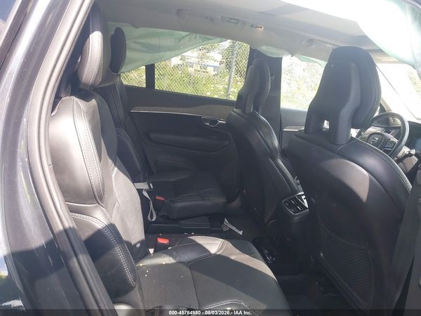2021 VOLVO XC90