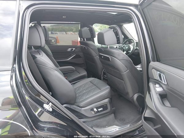 2025 BMW X7 XDRIVE40I