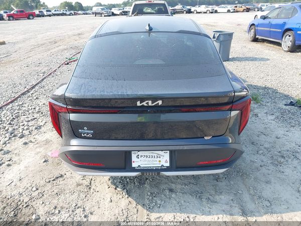 2026 KIA K4 LXS