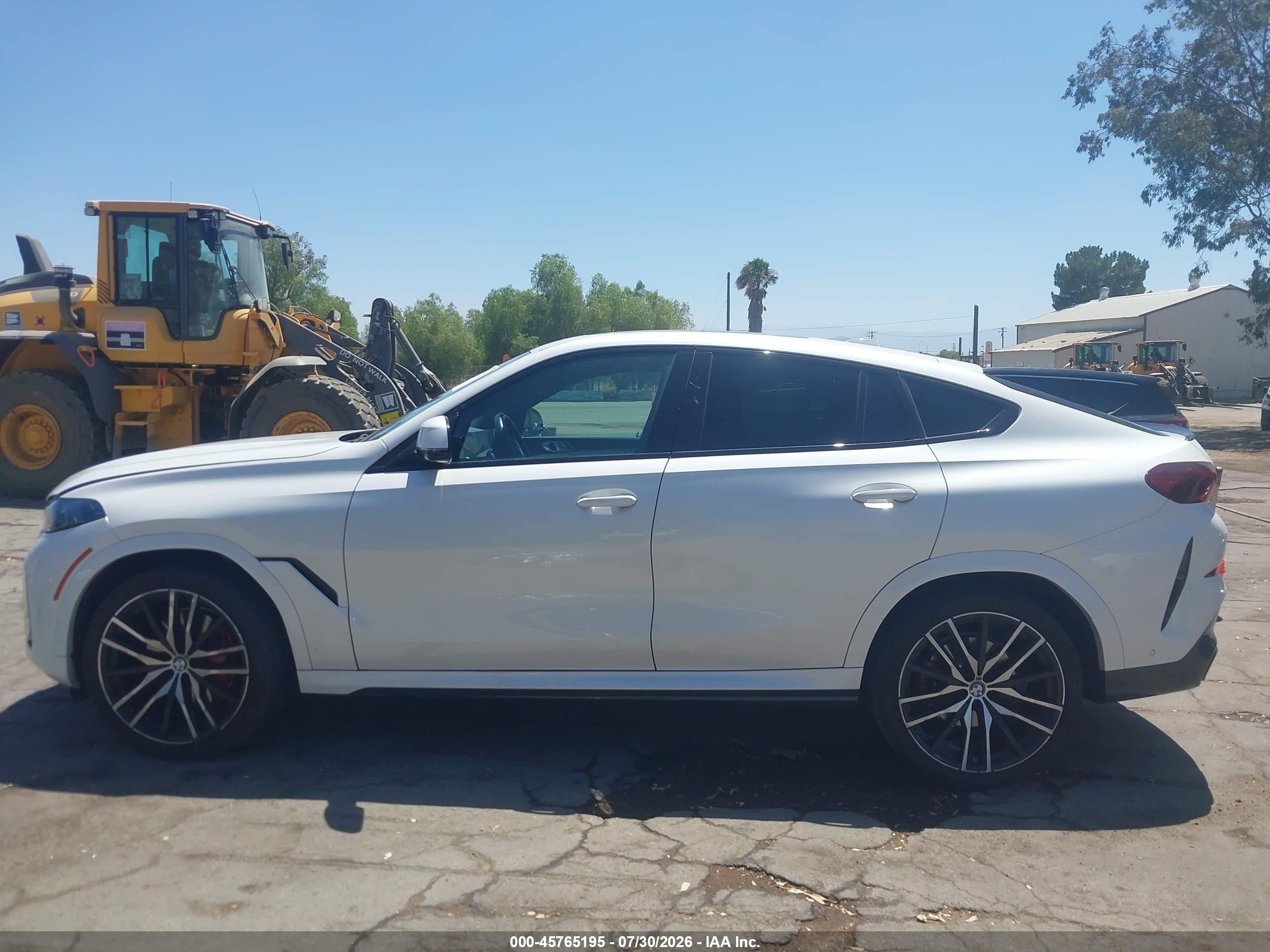 2024 BMW X6 XDRIVE40I