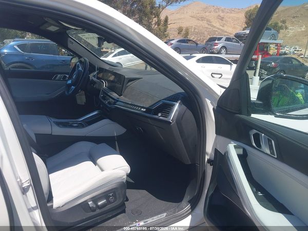 2024 BMW X6 XDRIVE40I