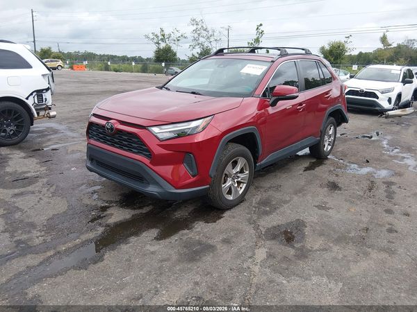 2022 TOYOTA RAV4 XLE