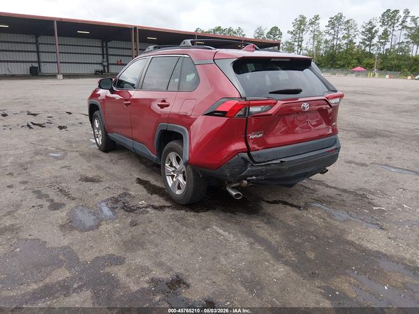 2022 TOYOTA RAV4 XLE