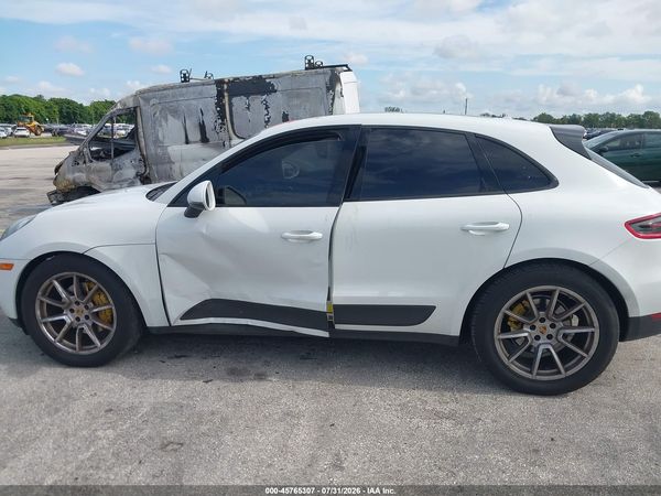 2016 PORSCHE MACAN S