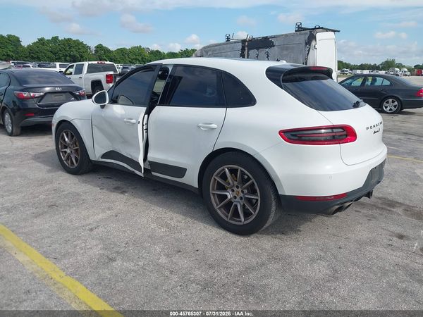 2016 PORSCHE MACAN S