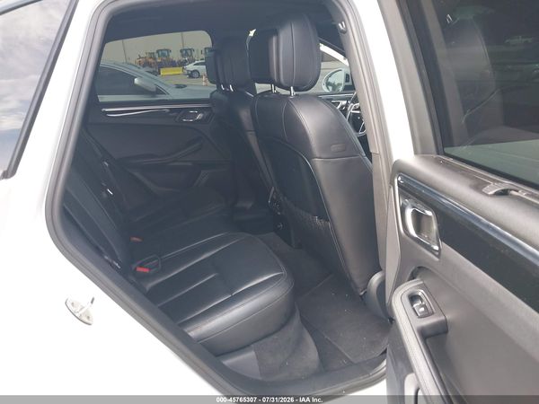 2016 PORSCHE MACAN S