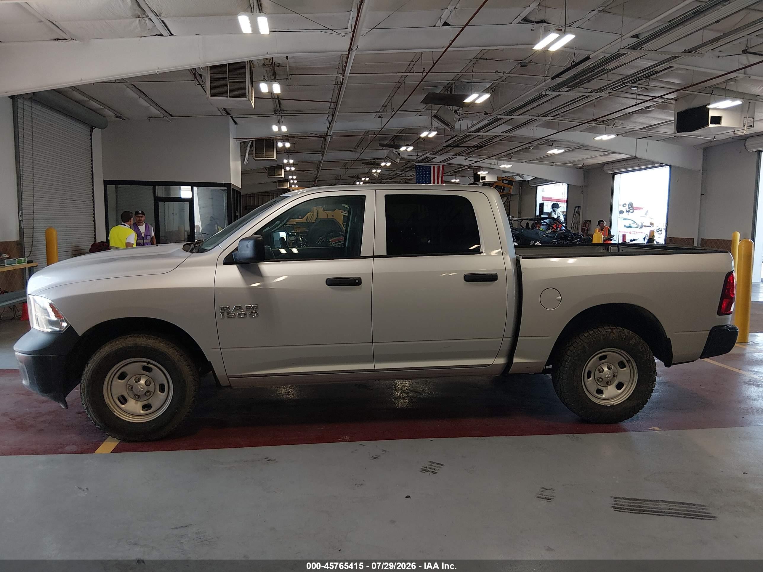 2016 RAM 1500 ST