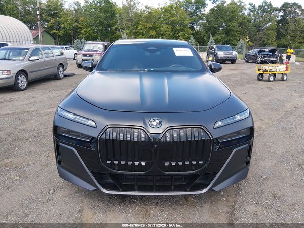 2025 BMW I7 EDRIVE50