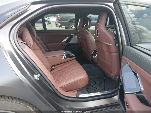 2025 BMW I7 EDRIVE50