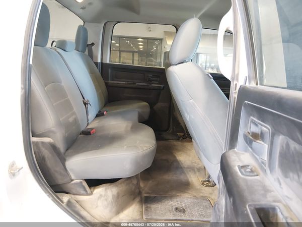 2018 RAM 3500 TRADESMAN  4X4 6'4 BOX