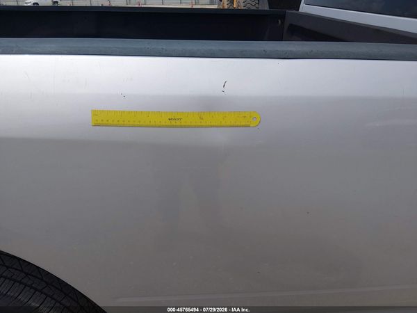 2017 RAM 1500 TRADESMAN  4X4 8' BOX — I6