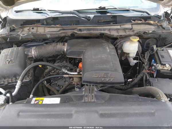 2017 RAM 1500 TRADESMAN  4X4 8' BOX — I10