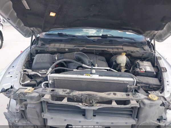 2016 RAM 1500 SLT