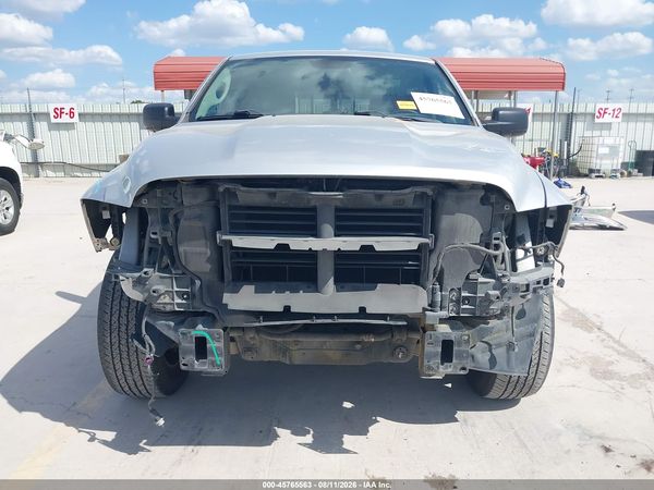 2016 RAM 1500 SLT
