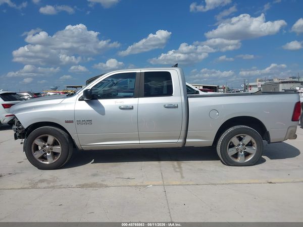 2016 RAM 1500 SLT