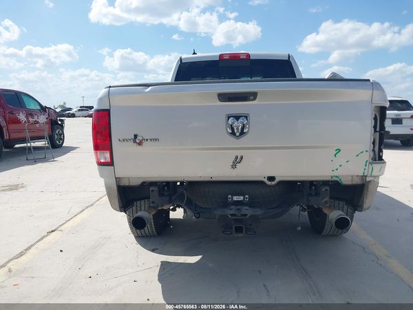 2016 RAM 1500 SLT