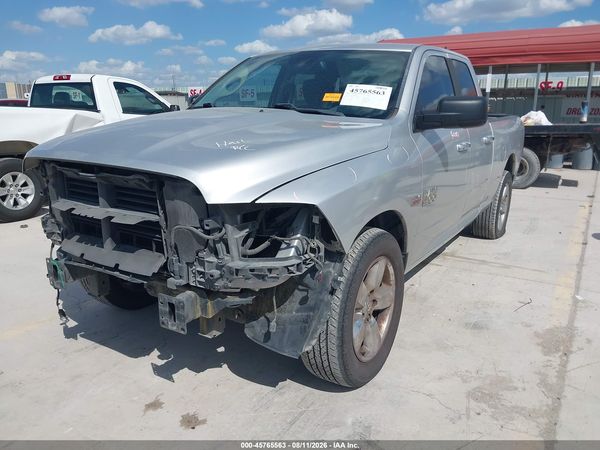 2016 RAM 1500 SLT