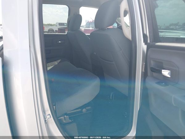 2016 RAM 1500 SLT