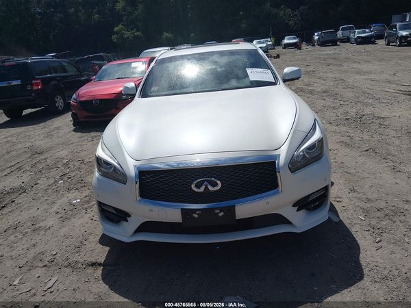 2017 INFINITI Q70 3.7X