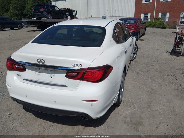 2017 INFINITI Q70 3.7X