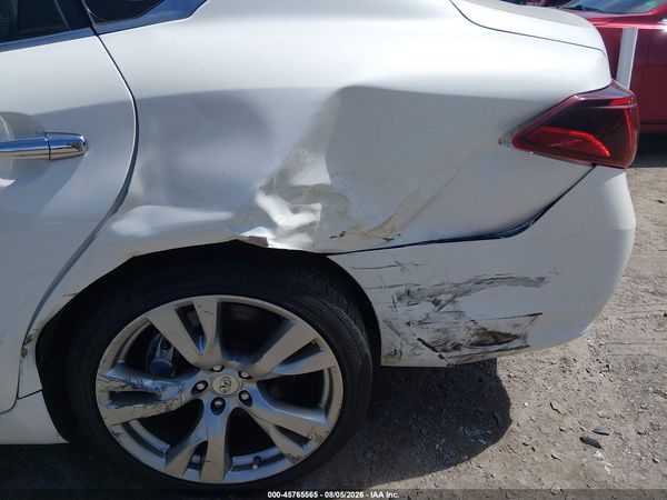 2017 INFINITI Q70 3.7X